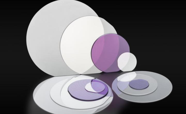 garnets wafers of different compositions (SGGG, GGG, NGG) and different diameters (from 1” to 4”)